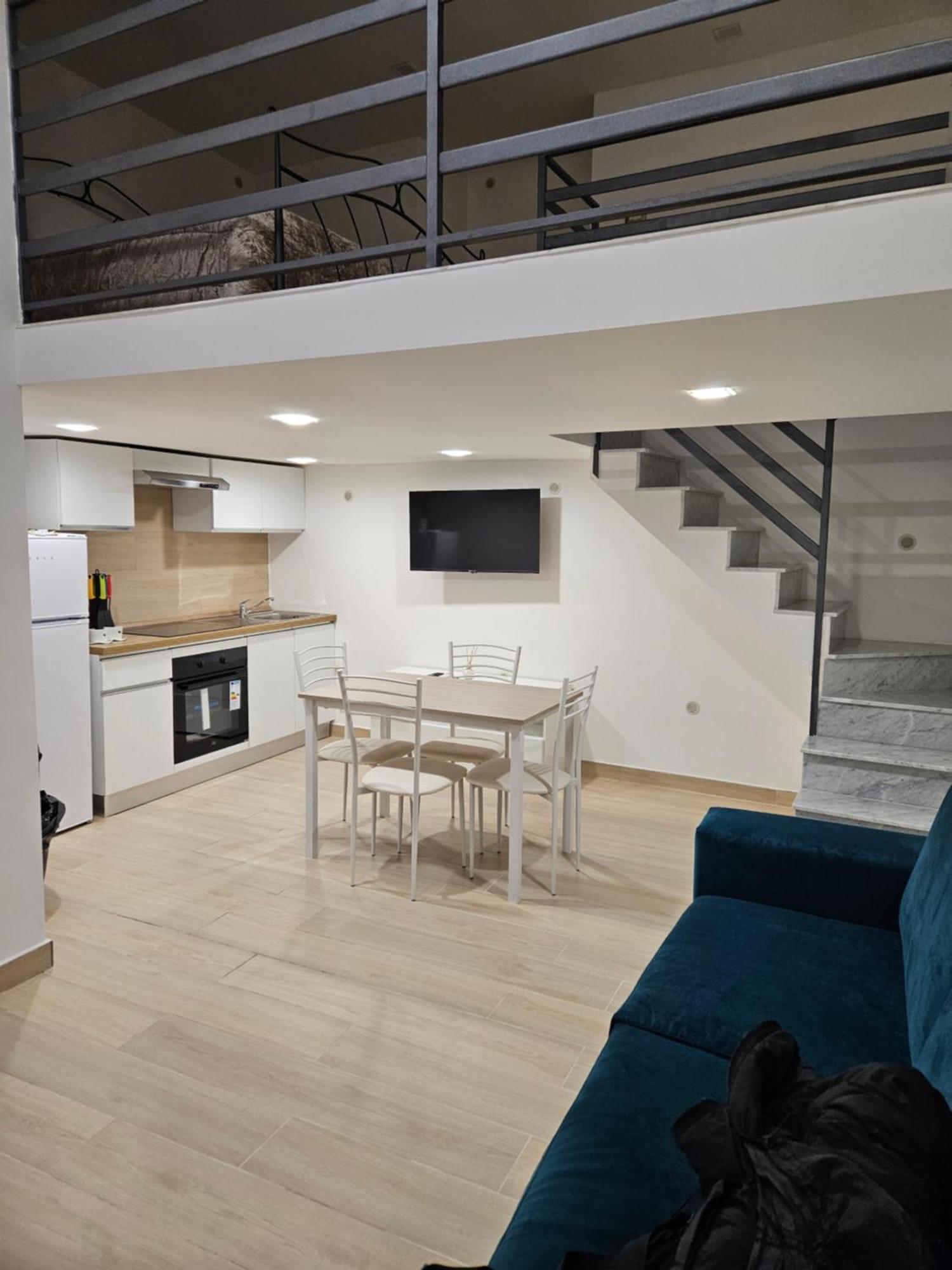 Casa Savoia Dream Apartment Naples Luaran gambar