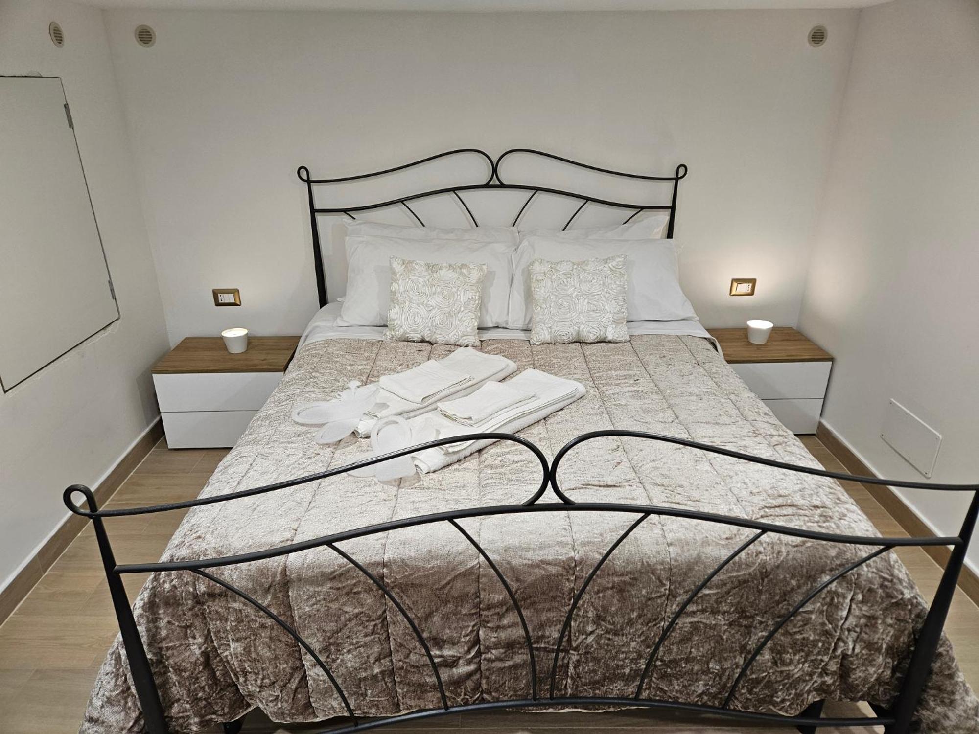 Casa Savoia Dream Apartment Naples Luaran gambar