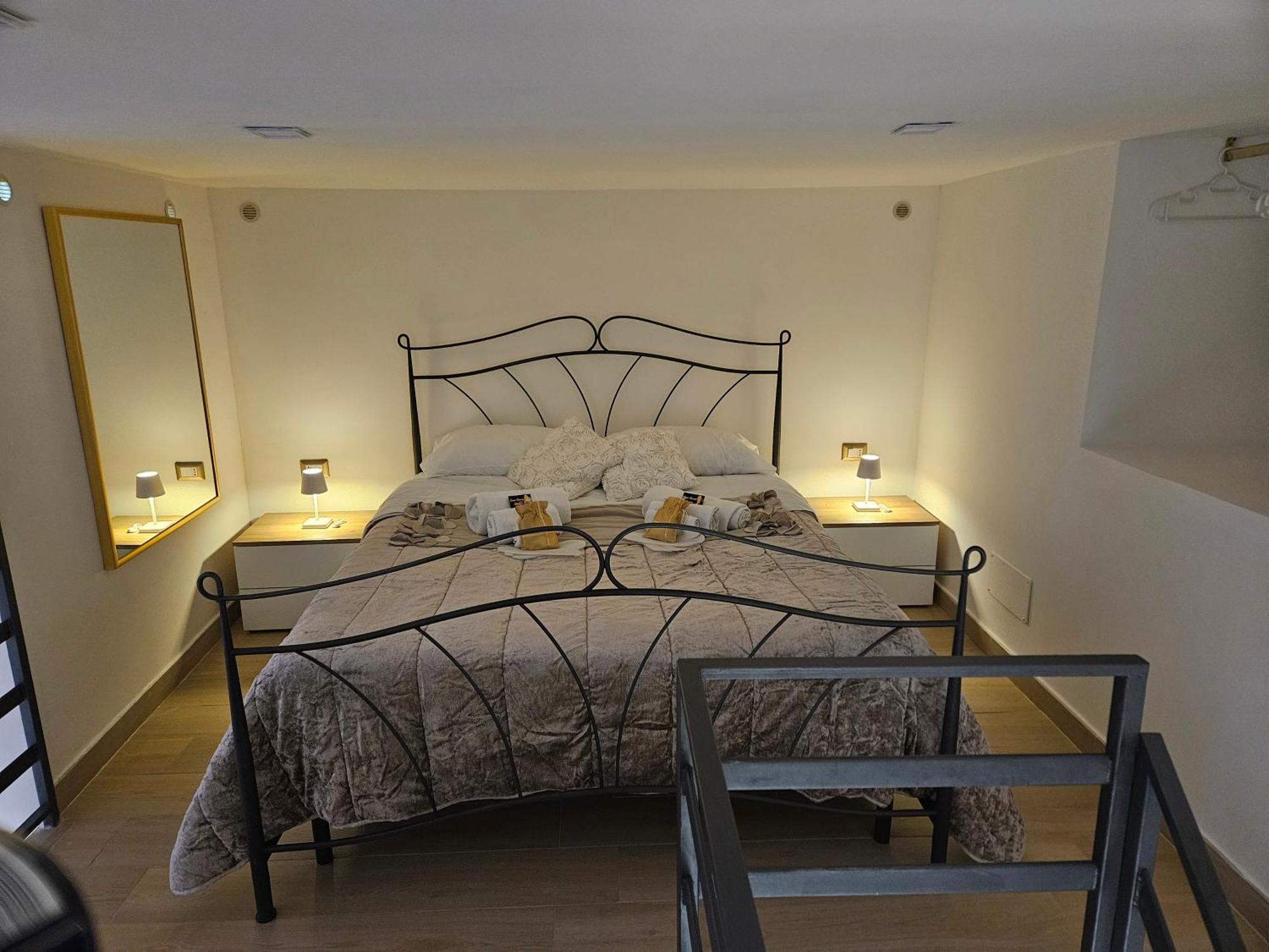 Casa Savoia Dream Apartment Naples Luaran gambar