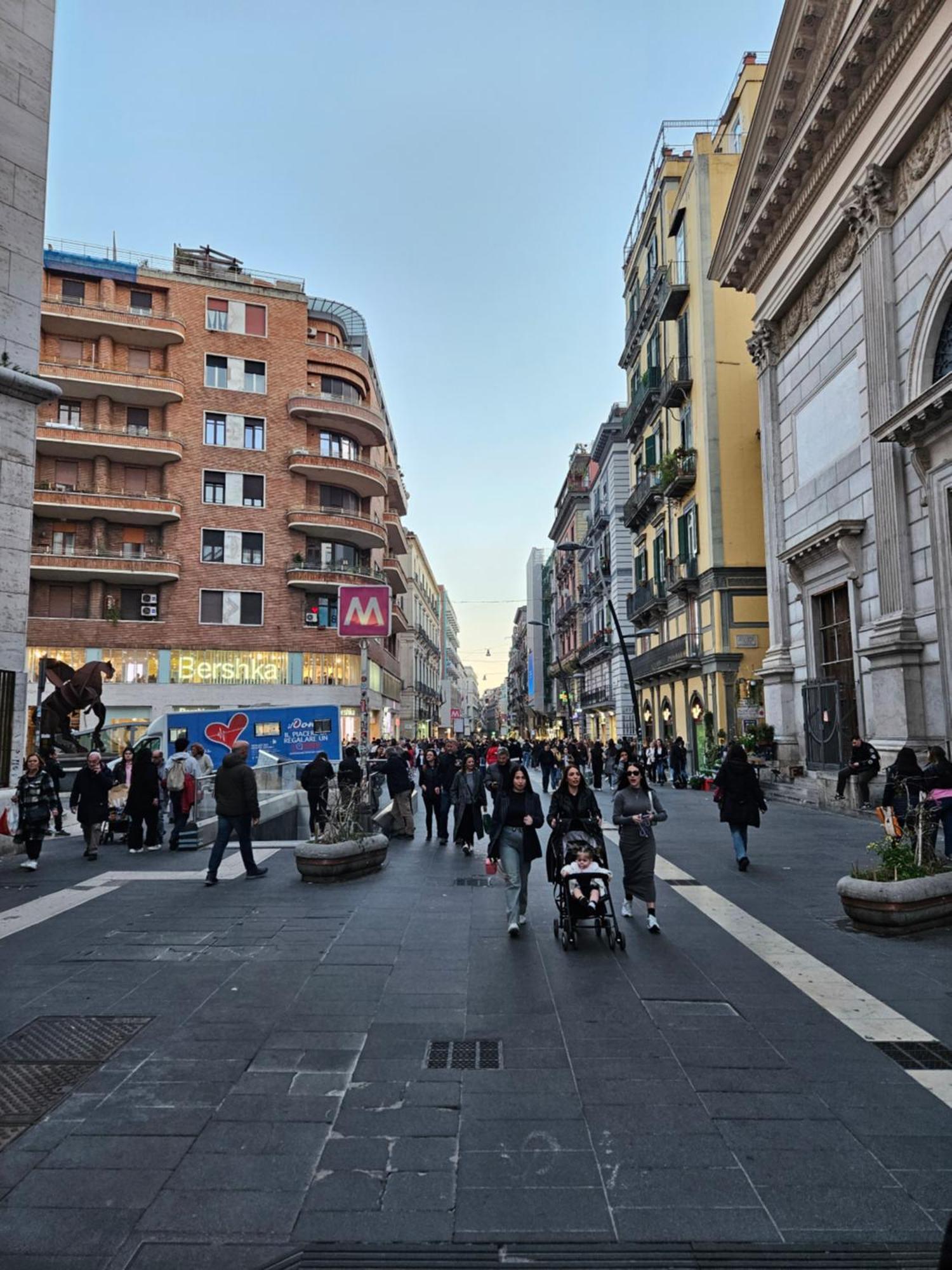 Casa Savoia Dream Apartment Naples Luaran gambar